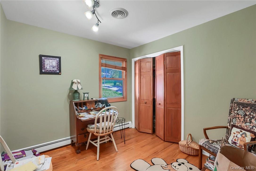 16 Hamilton Drive, Hopewell Junction, NY 12533