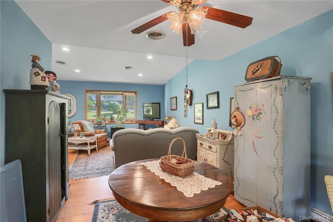 16 Hamilton Drive, Hopewell Junction, NY 12533