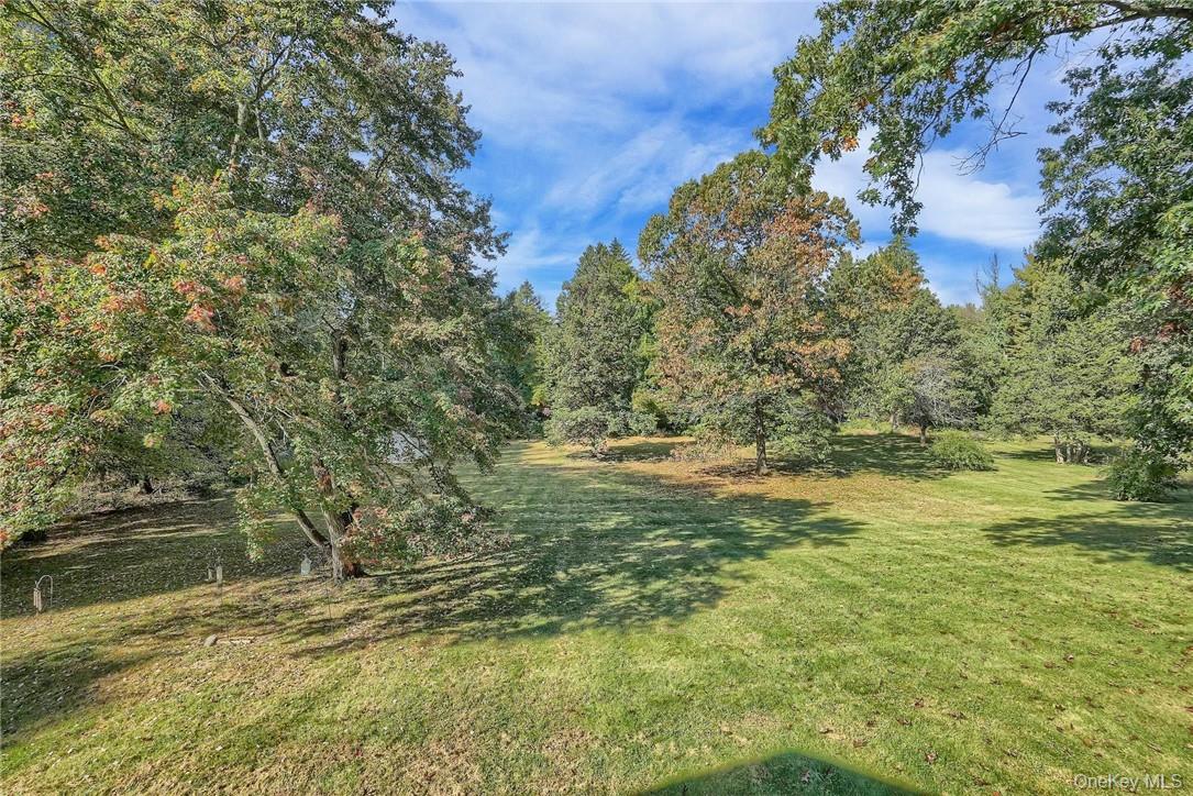 16 Hamilton Drive, Hopewell Junction, NY 12533