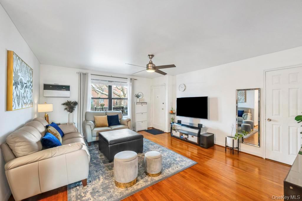 196-72 69th Ave # 1 FL, Fresh Meadows, NY 11365