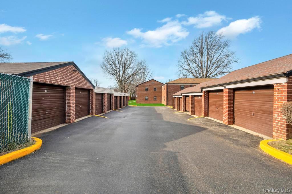 196-72 69th Ave # 1 FL, Fresh Meadows, NY 11365