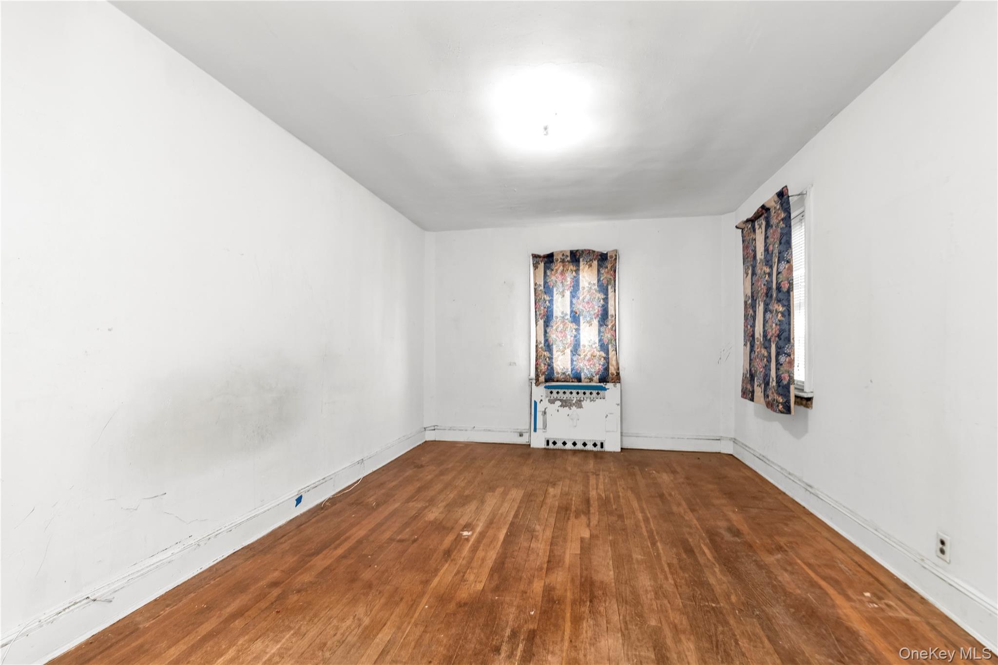 141 05 59th Avenue, Flushing, NY 11355