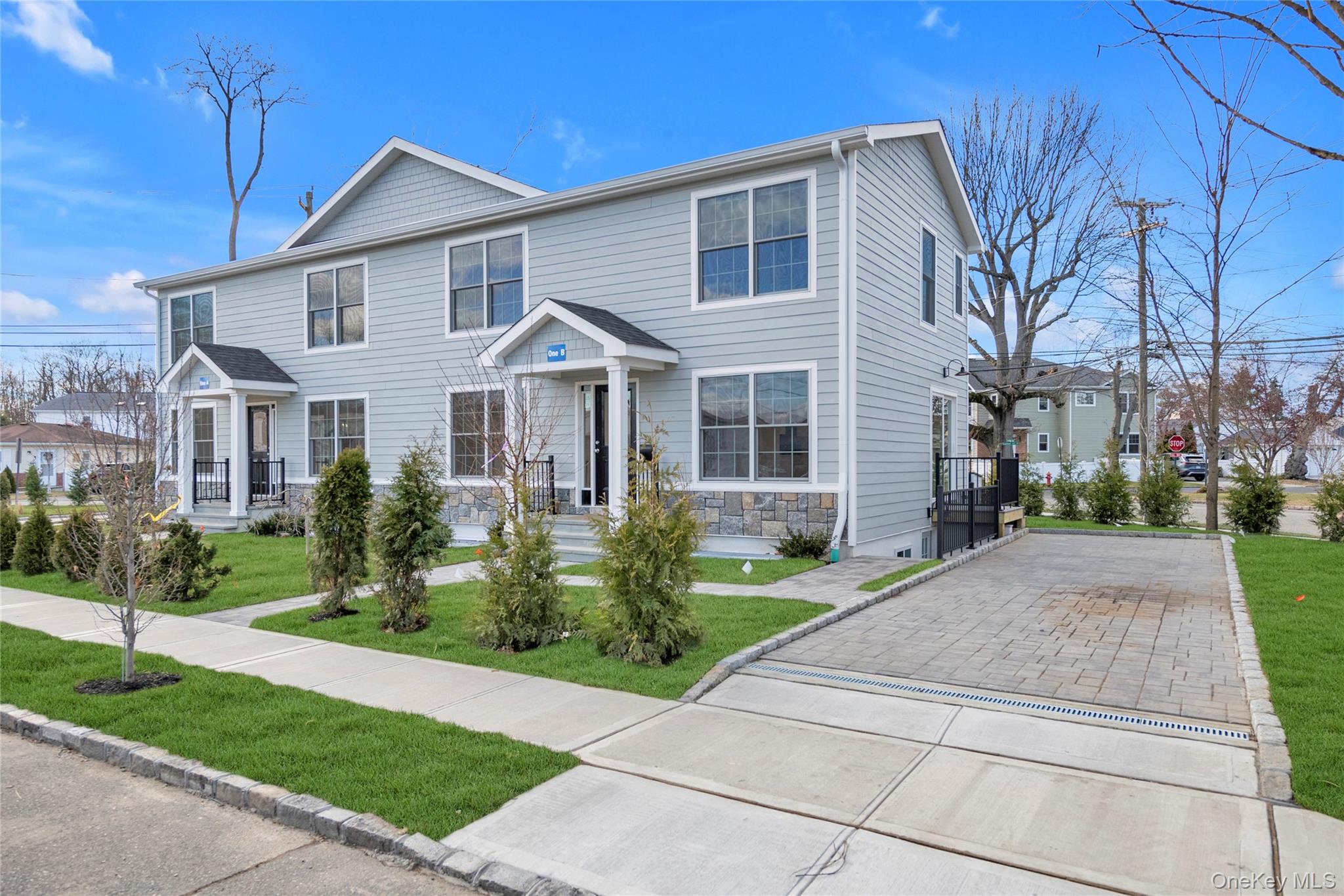 One Manhasset Avenue # B, Port Washington, NY 11050