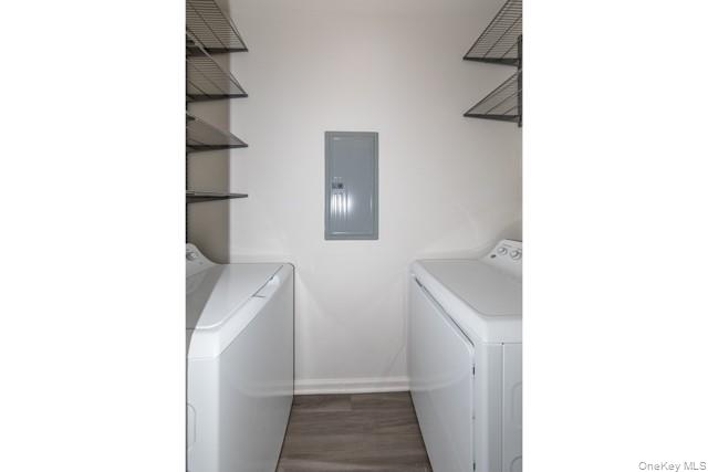 1 Charles Pond Drive # 4-427, Coram, NY 11727