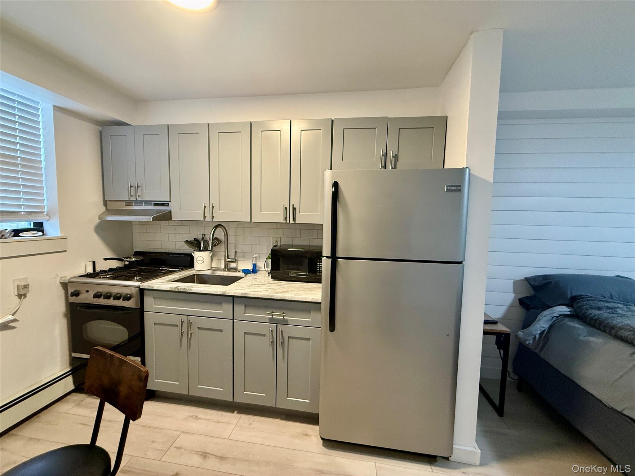 65 W Broadway # 2G, Long Beach, NY 11561