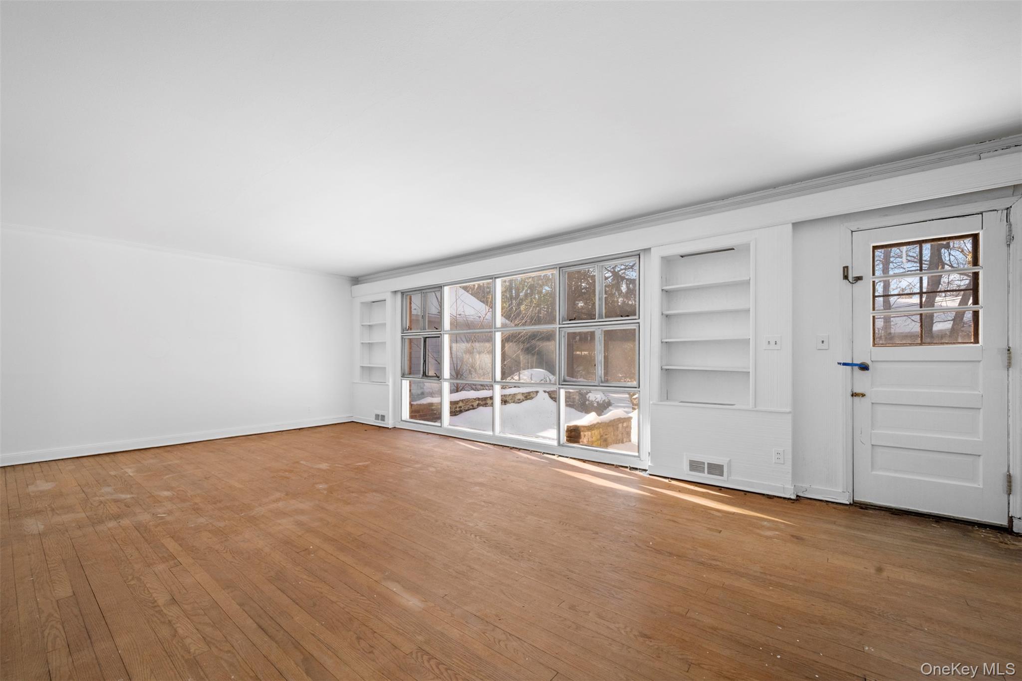 66 Deepdale Drive, Great Neck, NY 11021