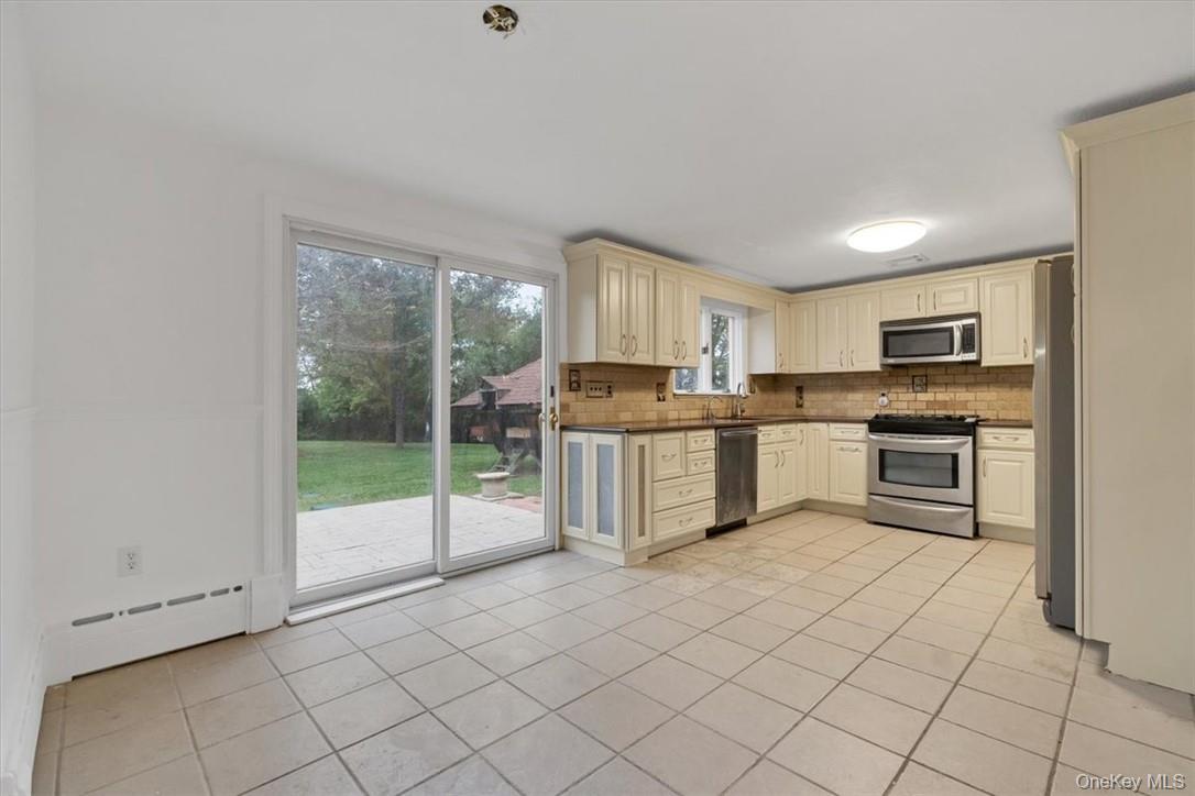 1467 Goshen Turnpike, Middletown, NY 10941