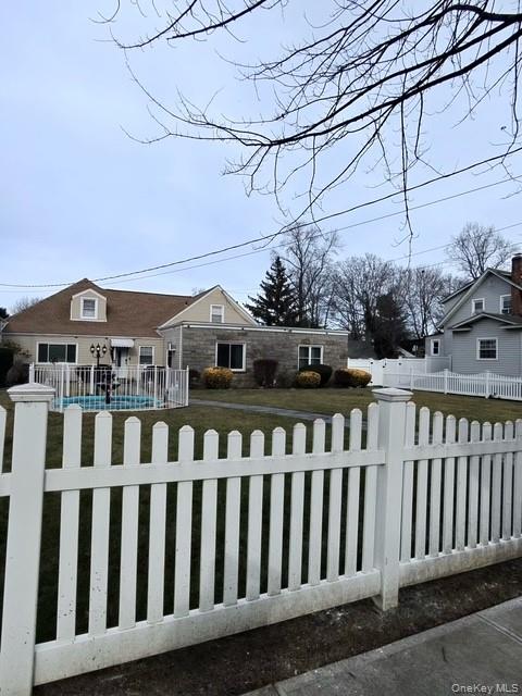 24 Whaley Street, Freeport, NY 11520