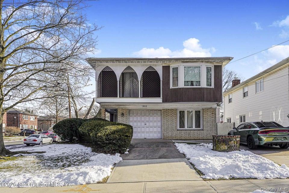 953 Forest Hill Road, Staten Island, NY 10314