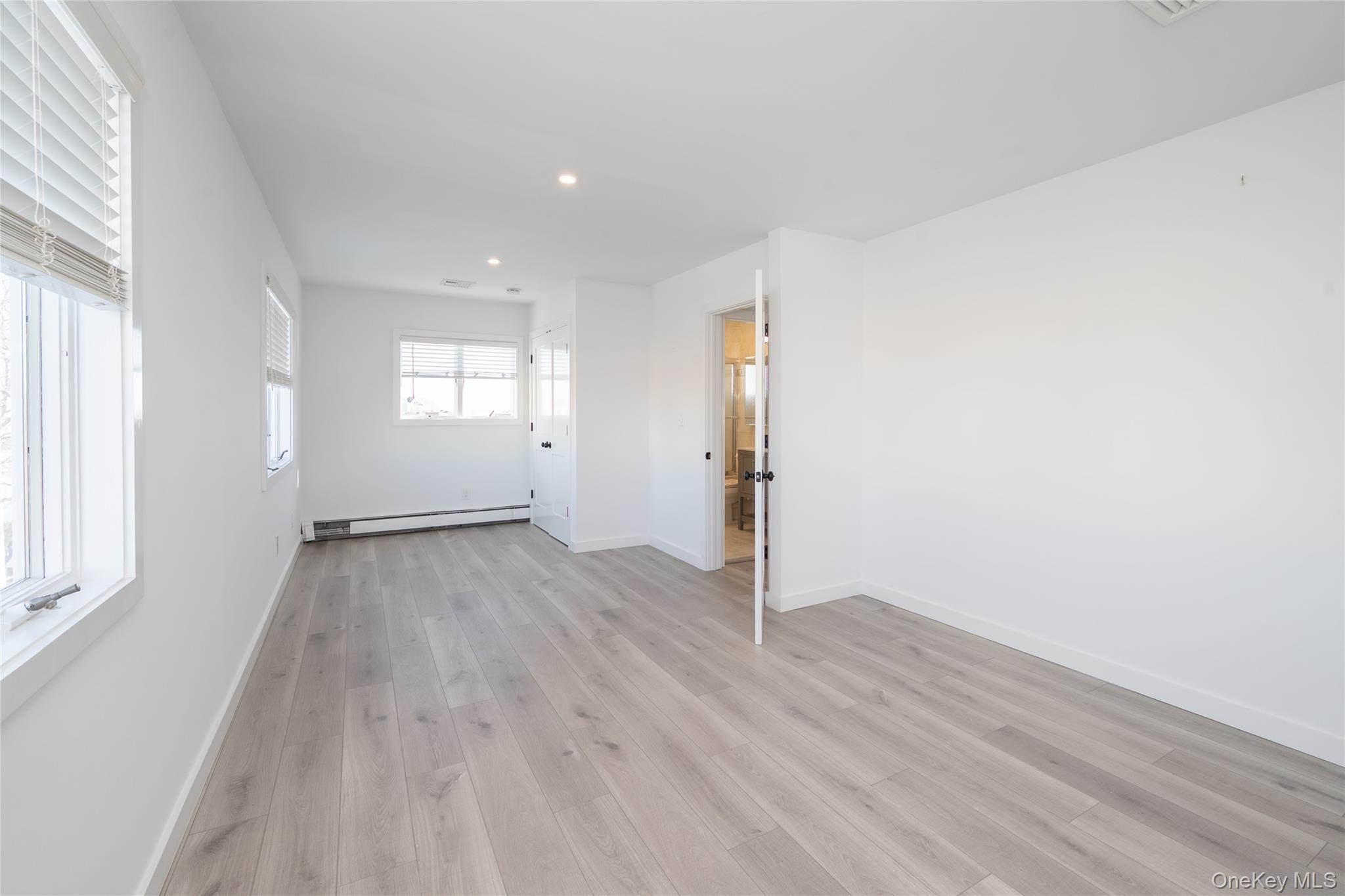 15 Roneck Court, Shirley, NY 11967