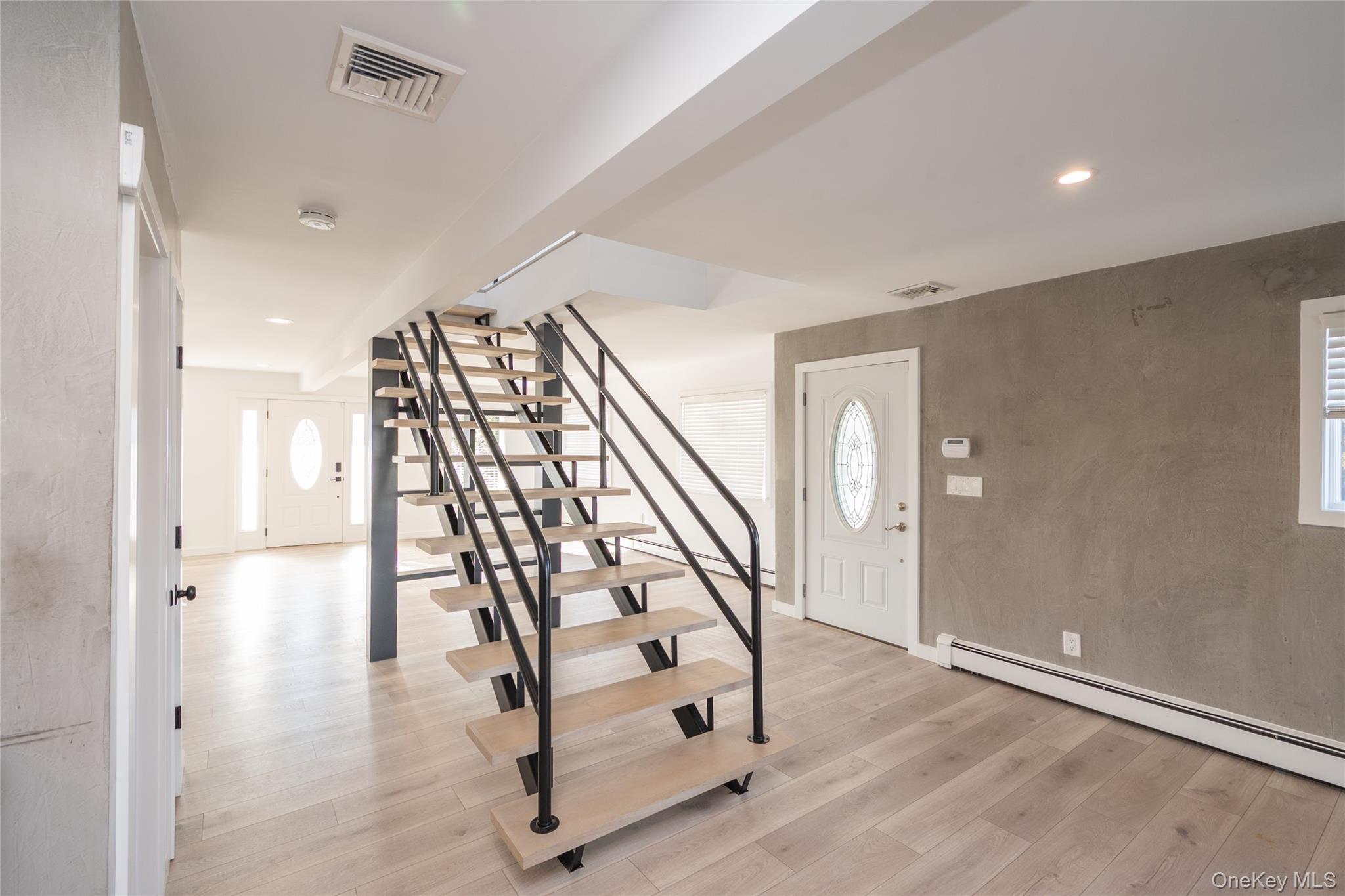 15 Roneck Court, Shirley, NY 11967