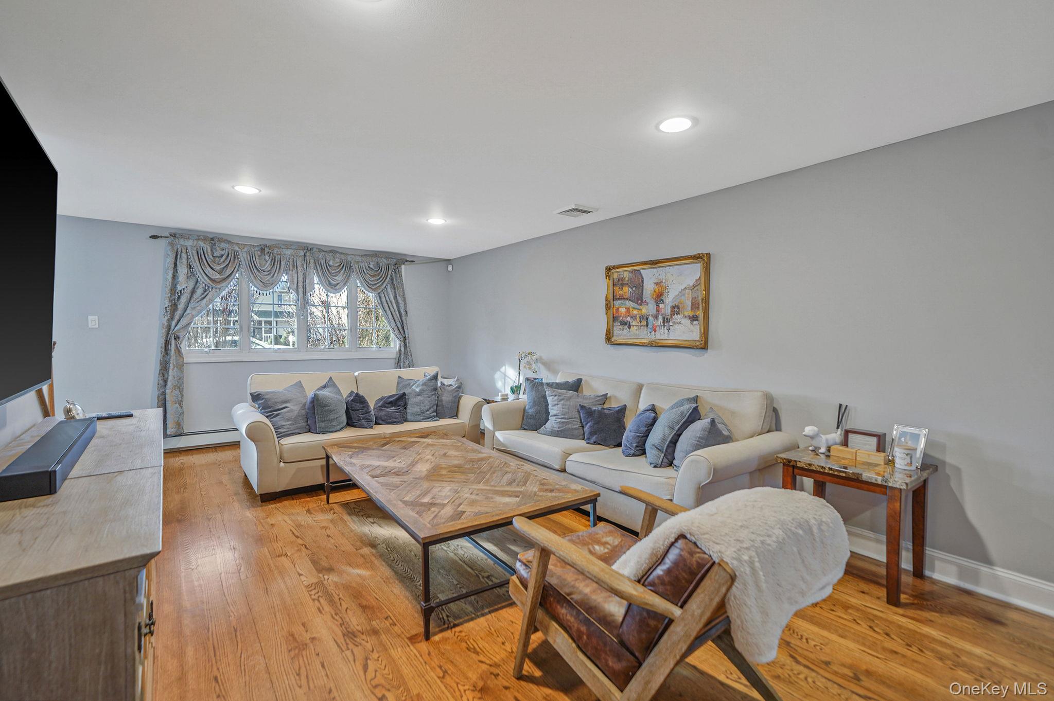 39 13th Avenue, Ronkonkoma, NY 11779