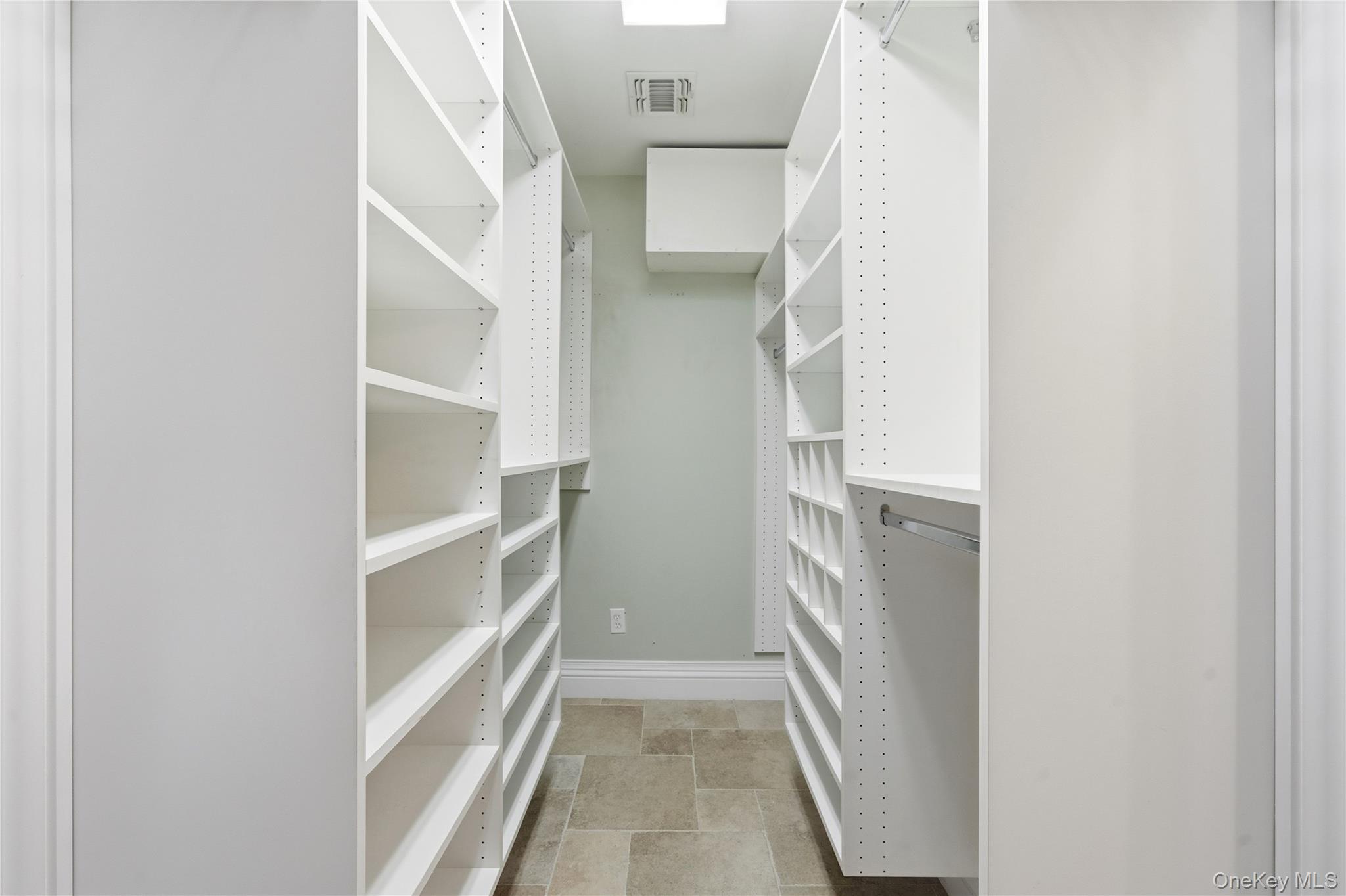 31 Admirals Drive E, Bay Shore, NY 11706