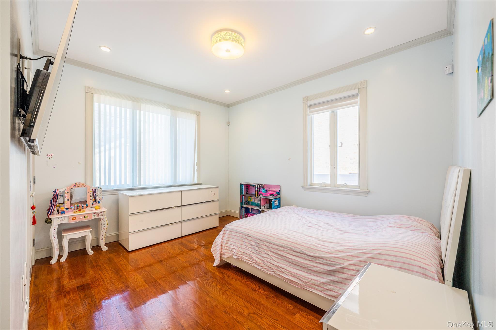 5312 199th Street, Fresh Meadows, NY 11365