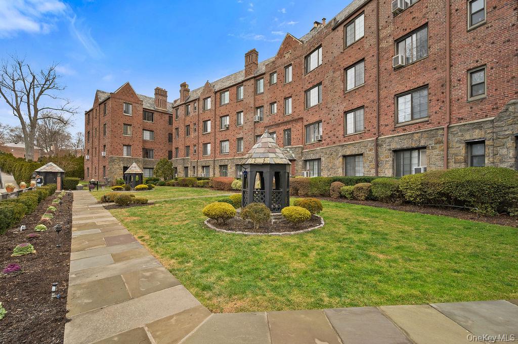 914 Wynnewood Road # LL4, Pelham, NY 10803