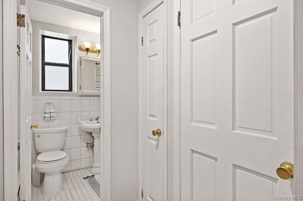 914 Wynnewood Road # LL4, Pelham, NY 10803