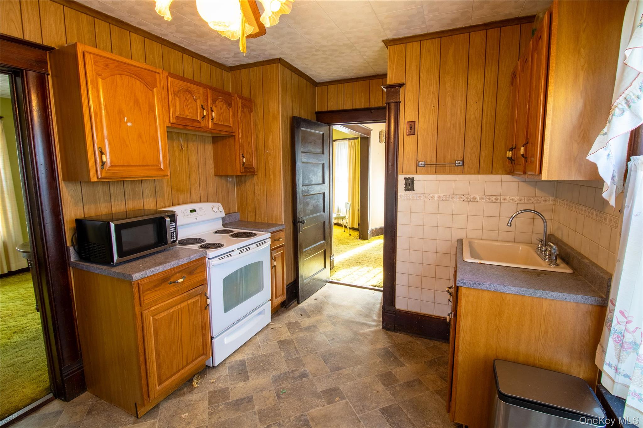 409 Baker Street, Poughkeepsie, NY 12603