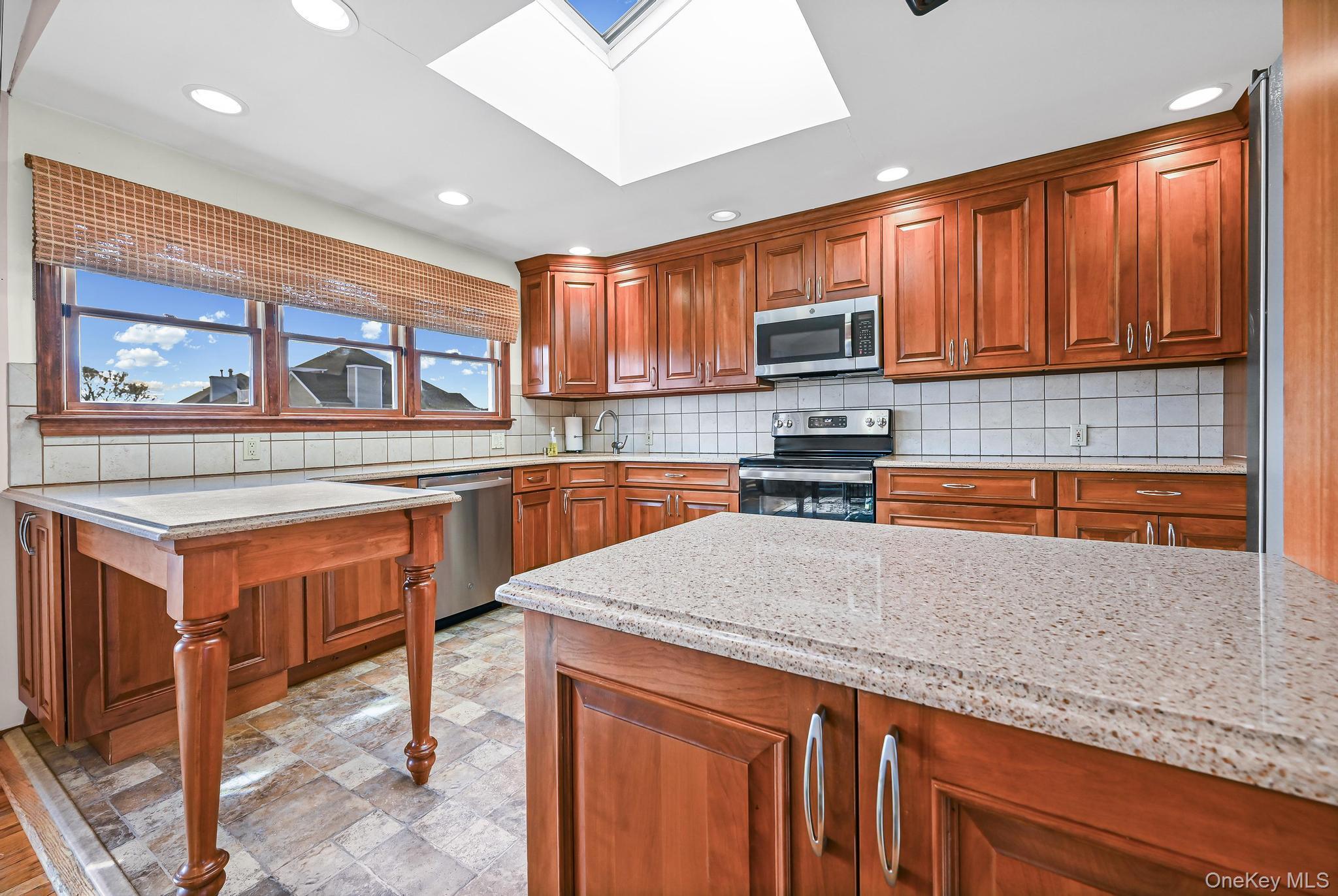 4068 Darby Lane, Seaford, NY 11783