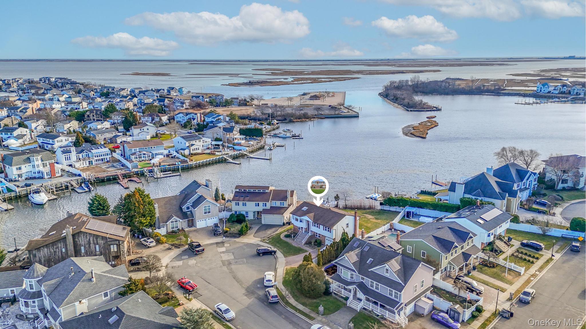 4068 Darby Lane, Seaford, NY 11783