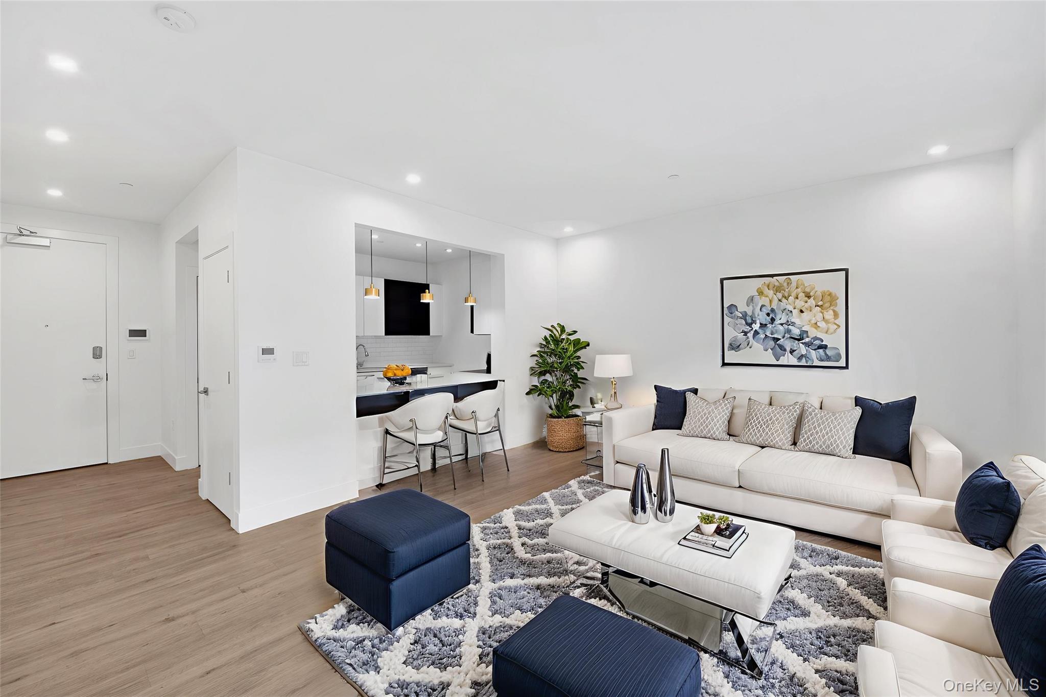 625 NORTH MACQUESTEN PARKWAY # 2B, Fleetwood, NY 10552