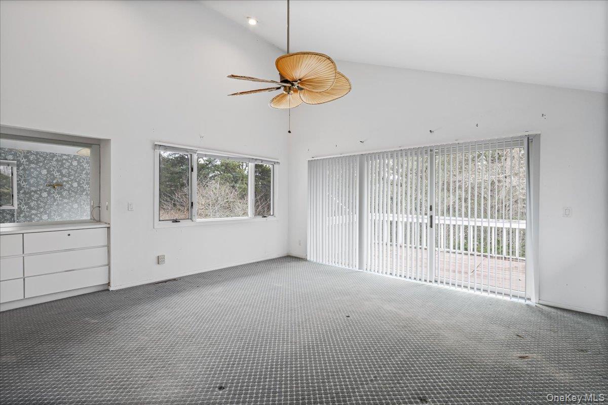 Westhampton, NY 11977