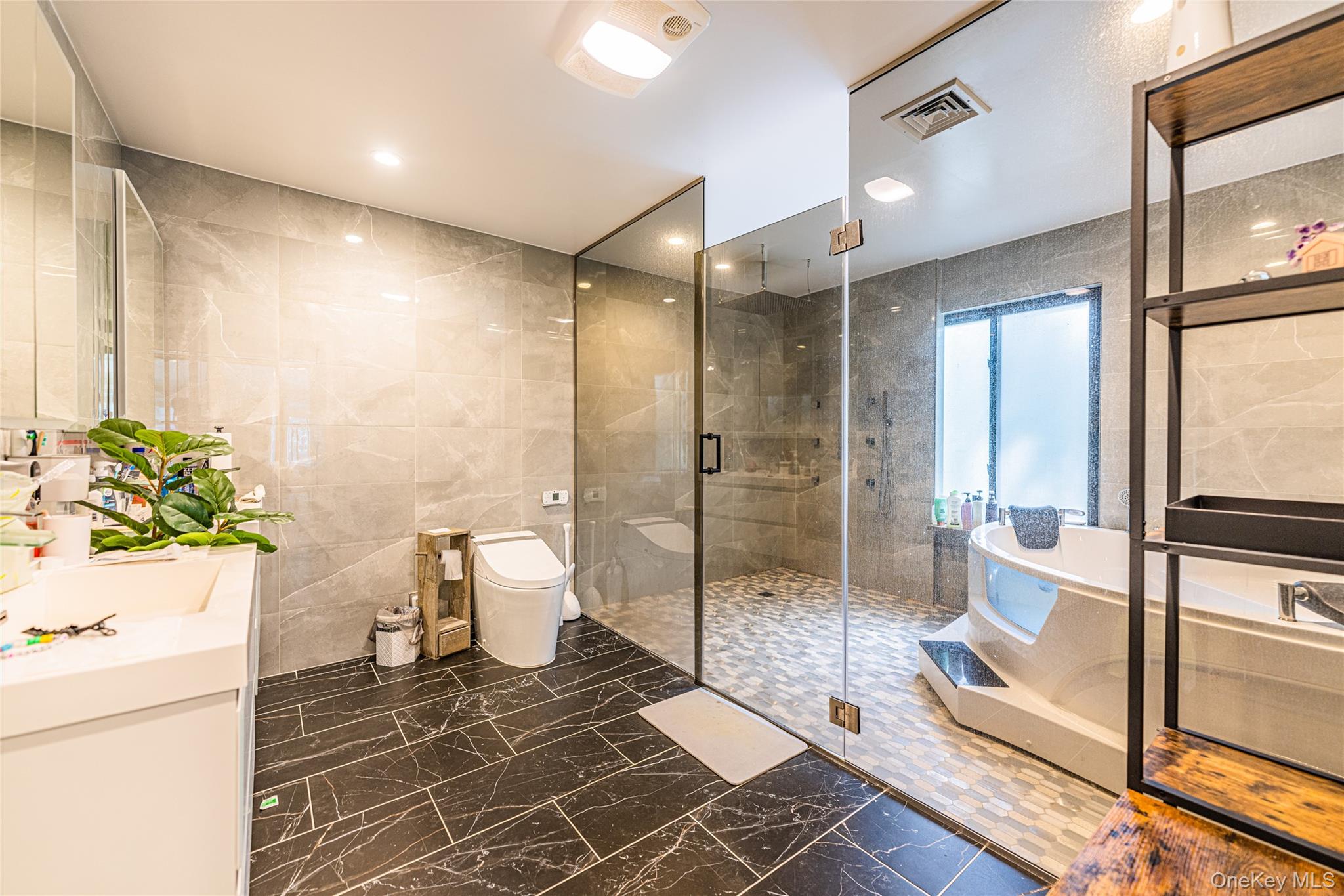 2 Summerwind Drive, Glen Head, NY 11545