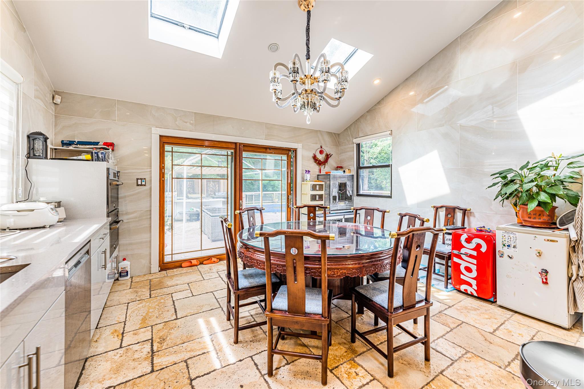 2 Summerwind Drive, Glen Head, NY 11545