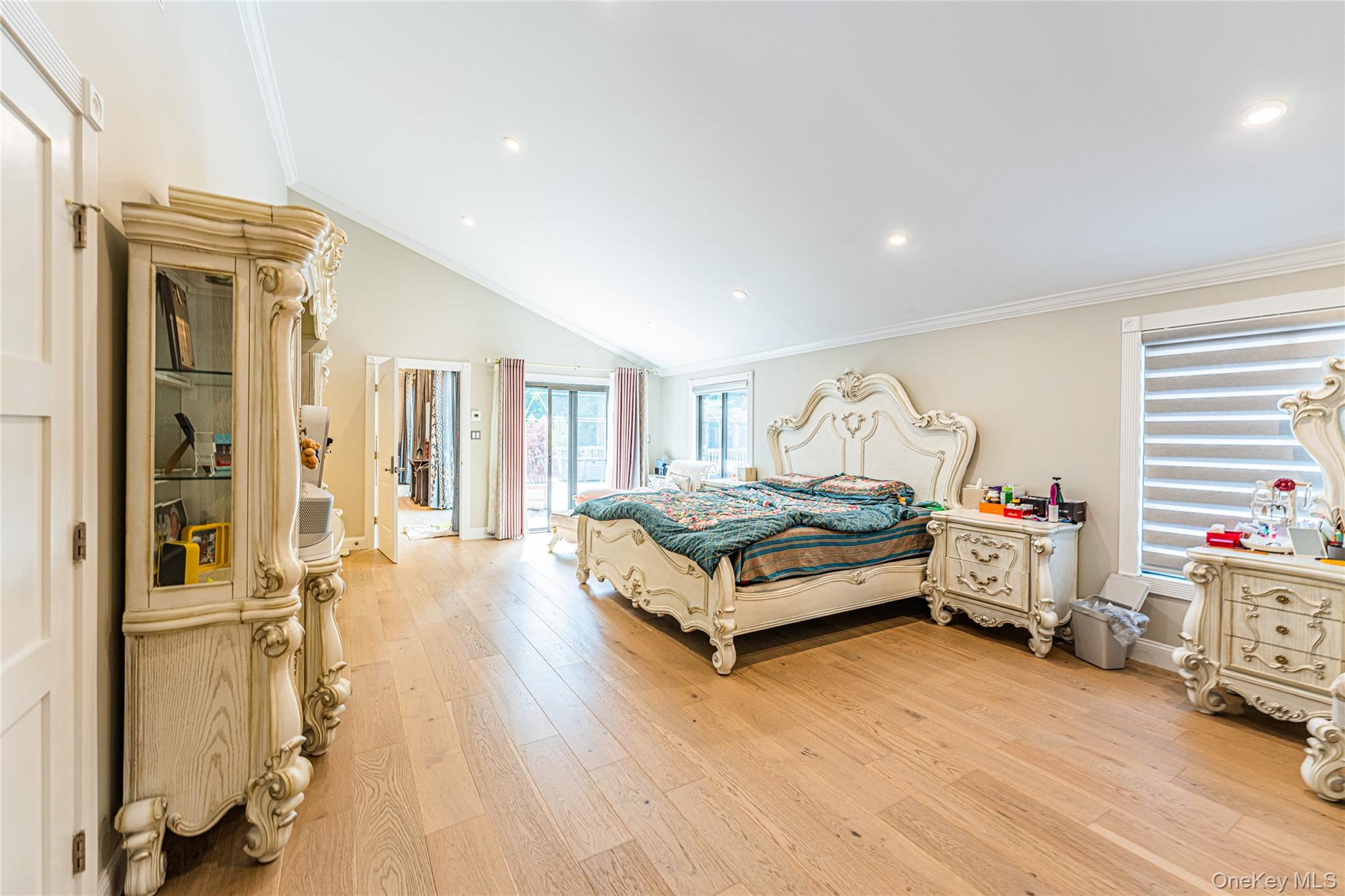 2 Summerwind Drive, Glen Head, NY 11545