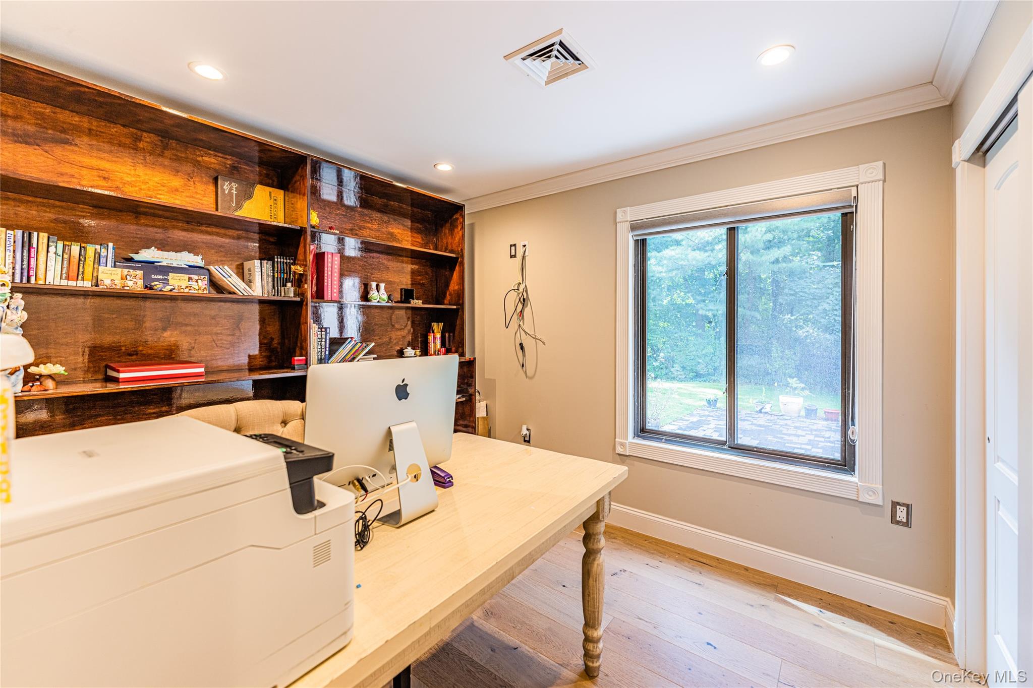 2 Summerwind Drive, Glen Head, NY 11545