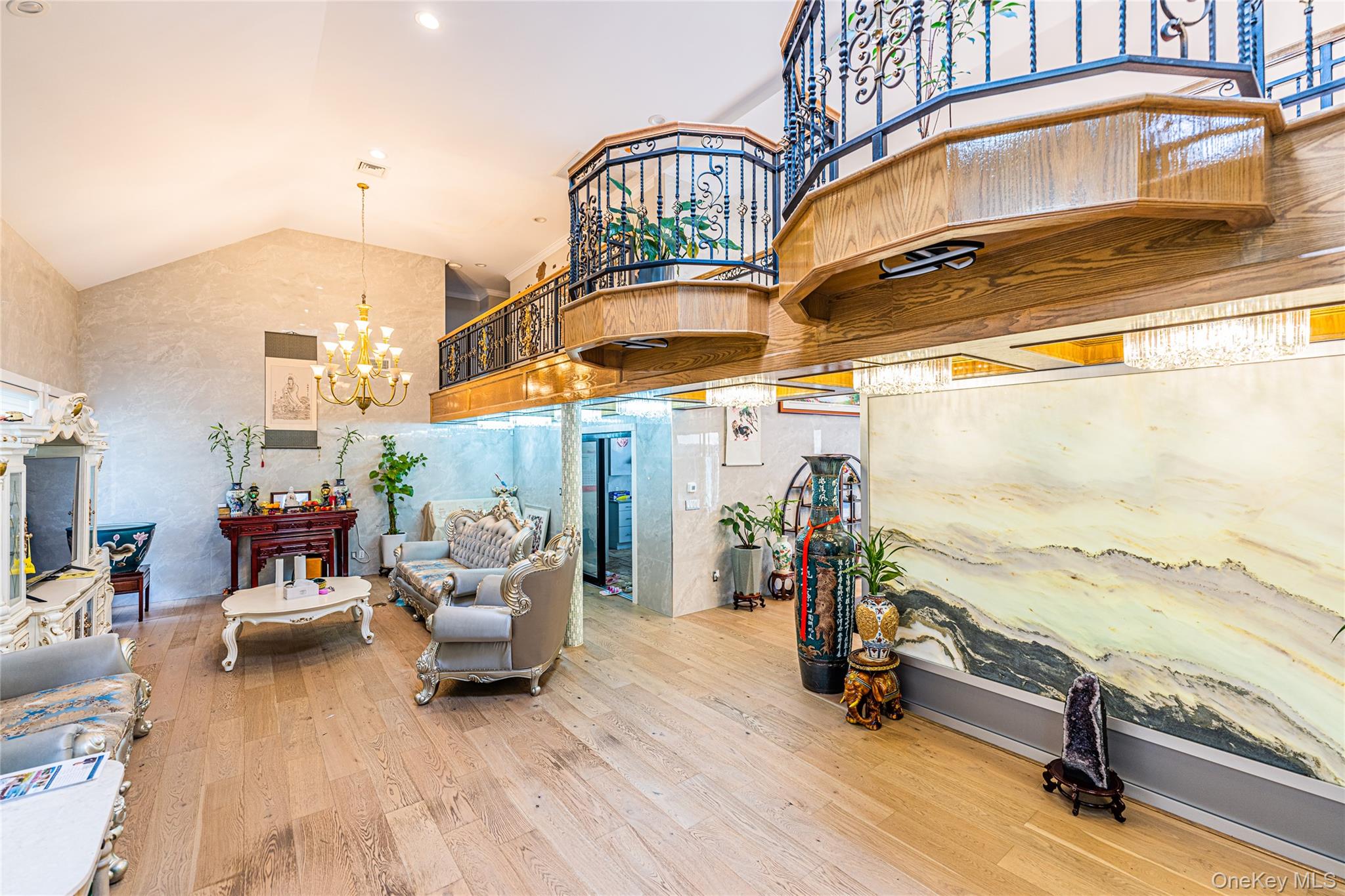 2 Summerwind Drive, Glen Head, NY 11545