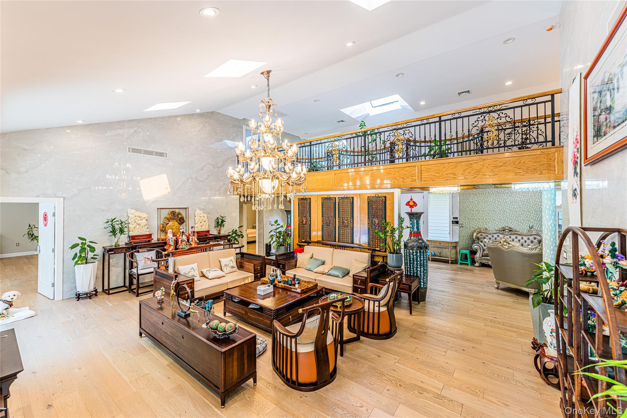 2 Summerwind Drive, Glen Head, NY 11545