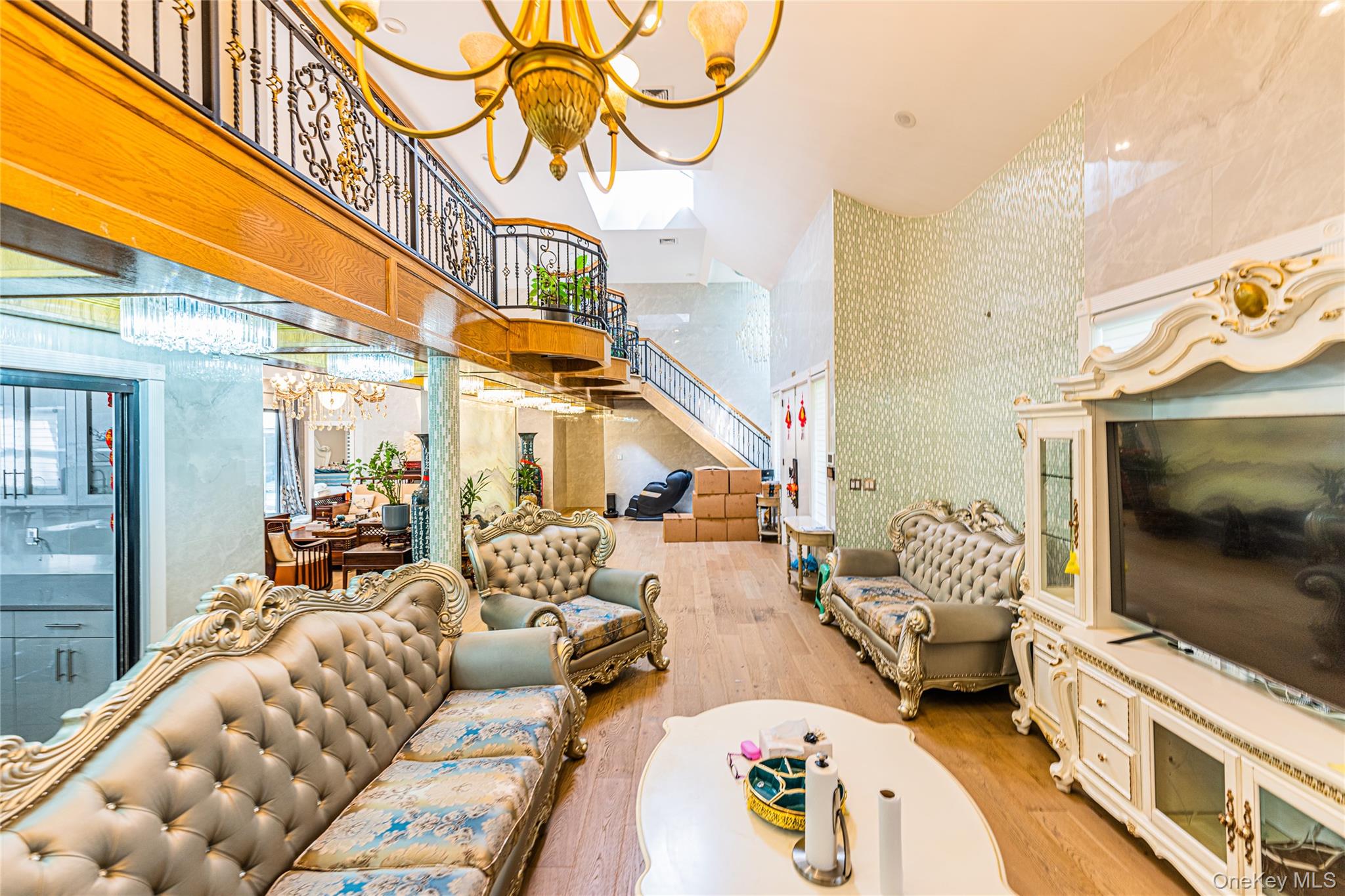 2 Summerwind Drive, Glen Head, NY 11545