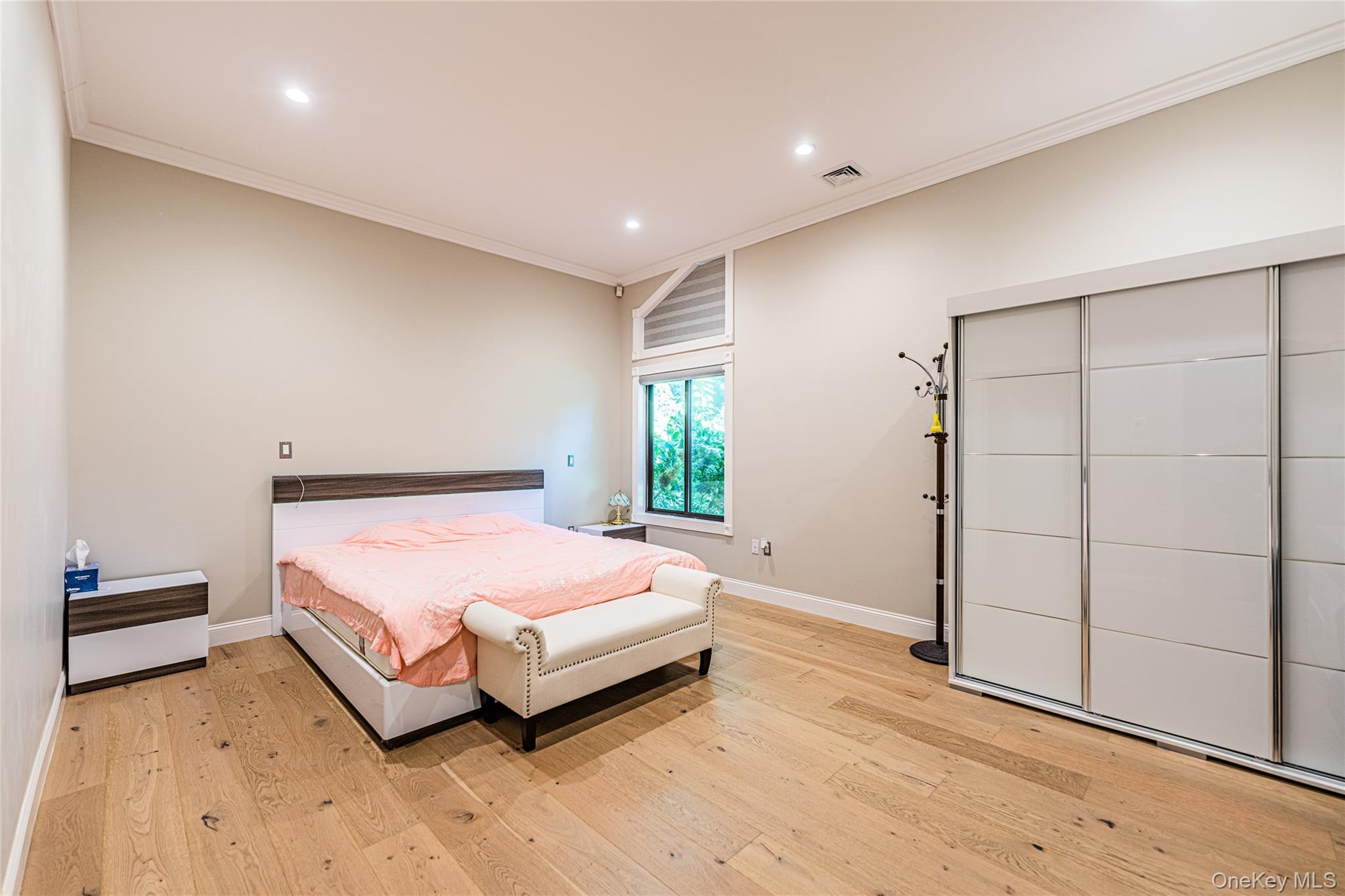 2 Summerwind Drive, Glen Head, NY 11545