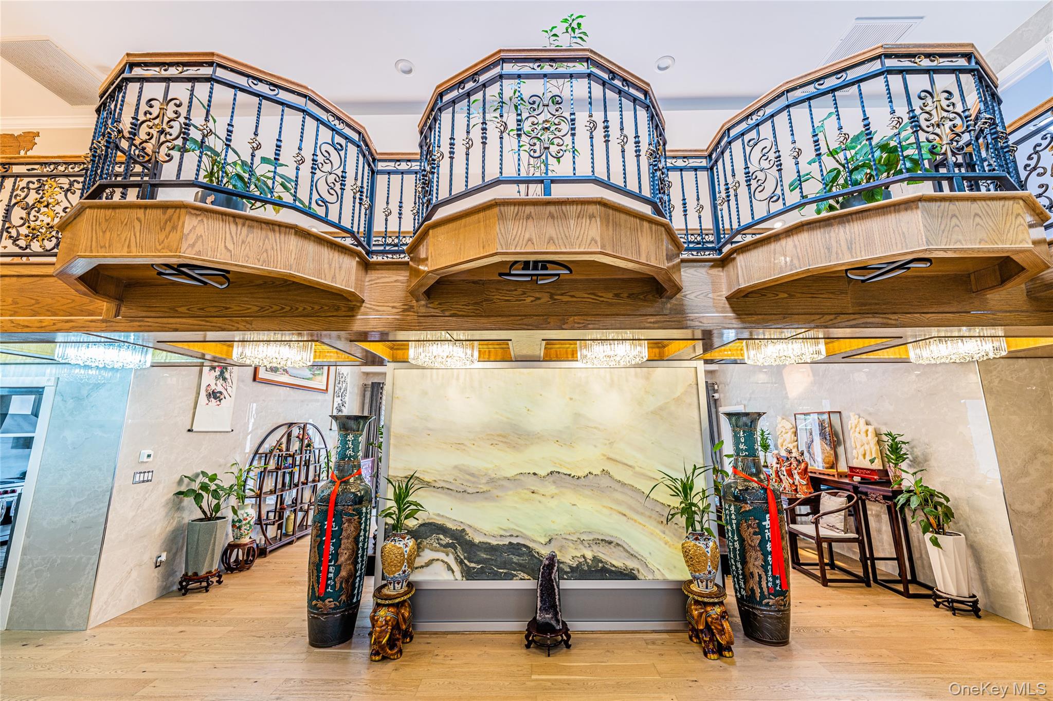 2 Summerwind Drive, Glen Head, NY 11545