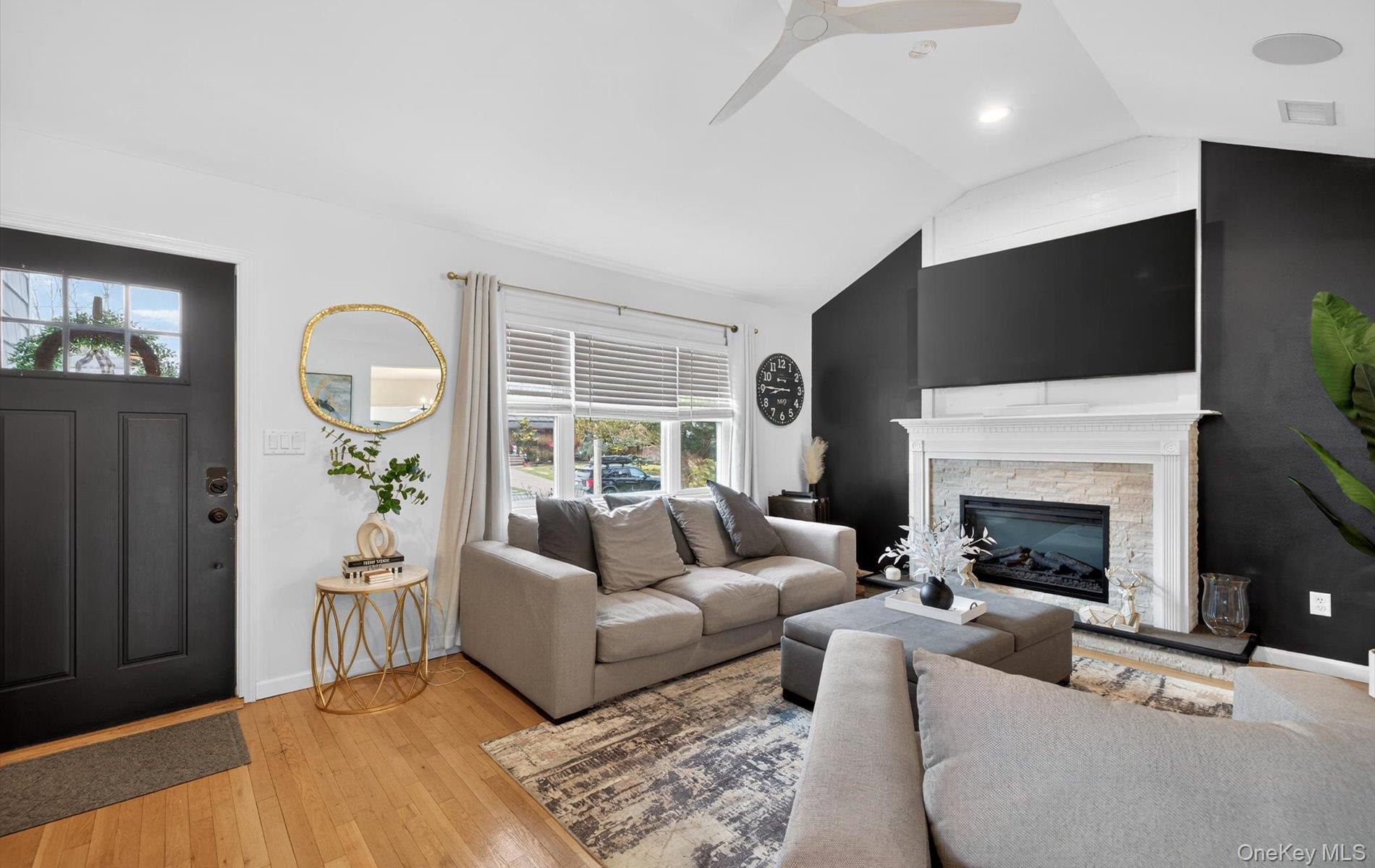 175 Evergreen Avenue, Smithtown, NY 11787