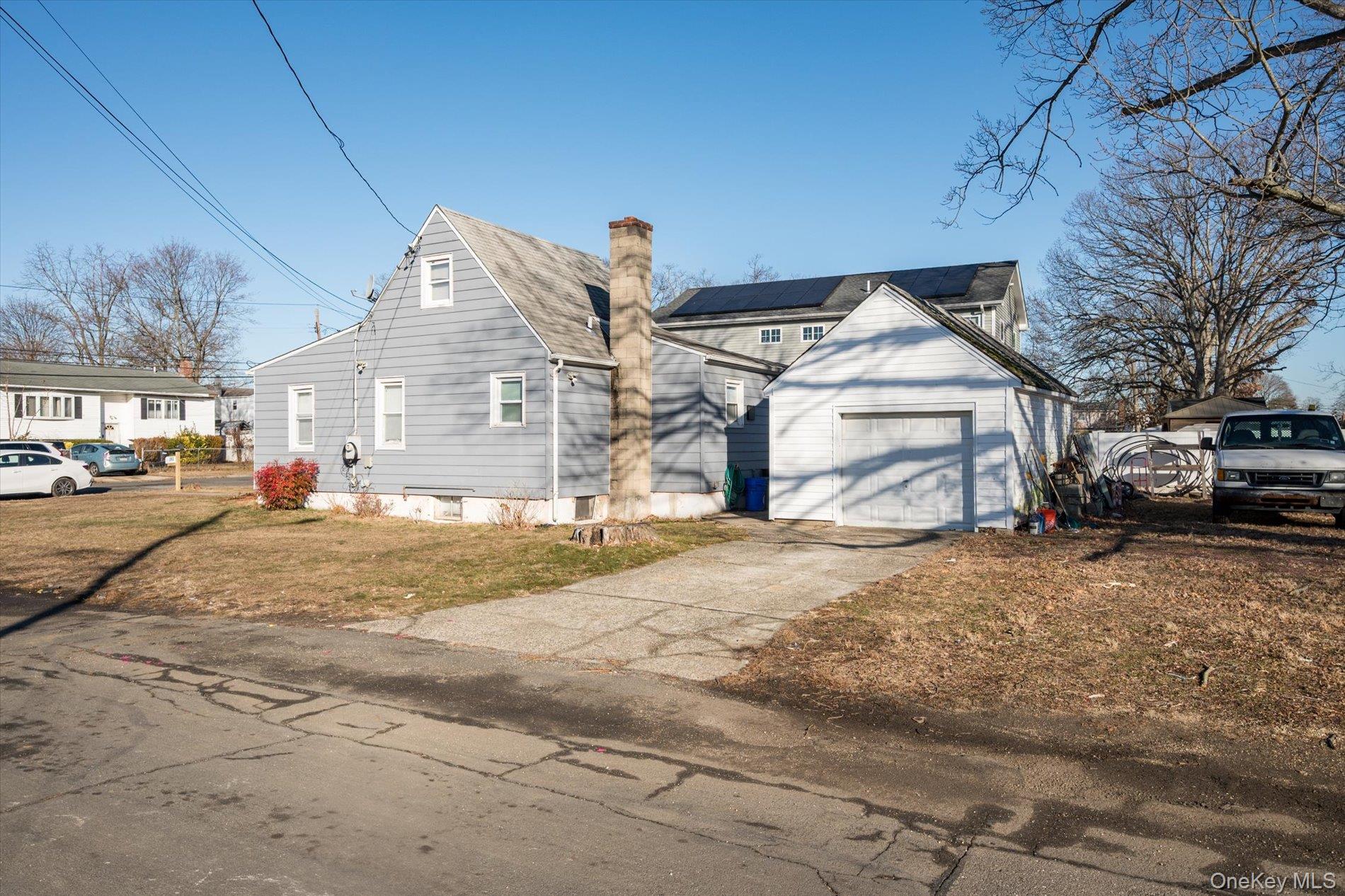 283 Washington Avenue, Amityville, NY 11701