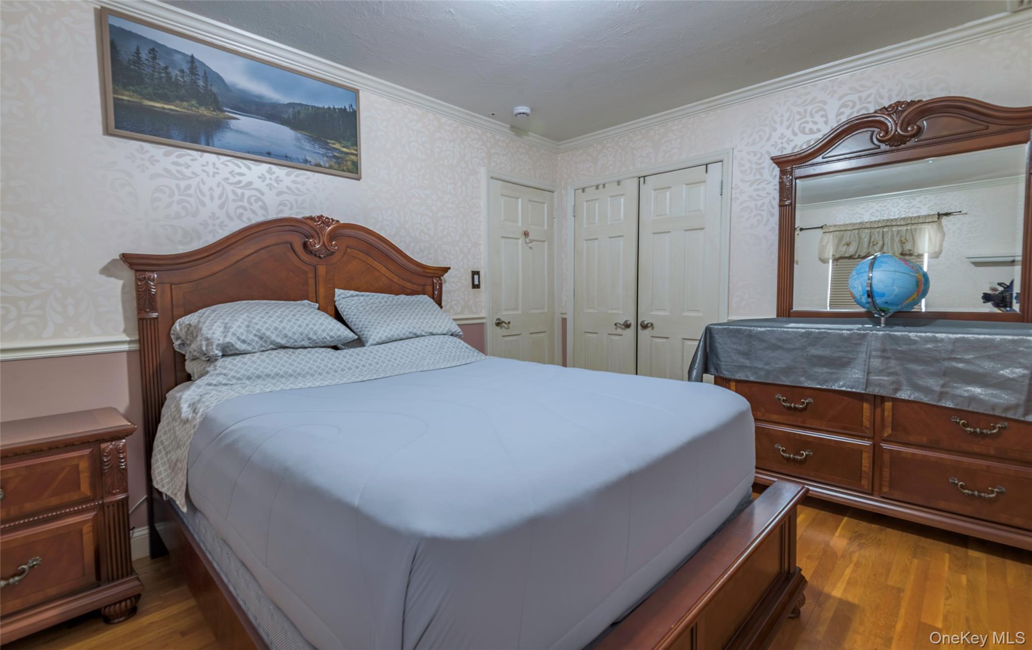 97 Gilmar Lane, Roslyn Heights, NY 11577