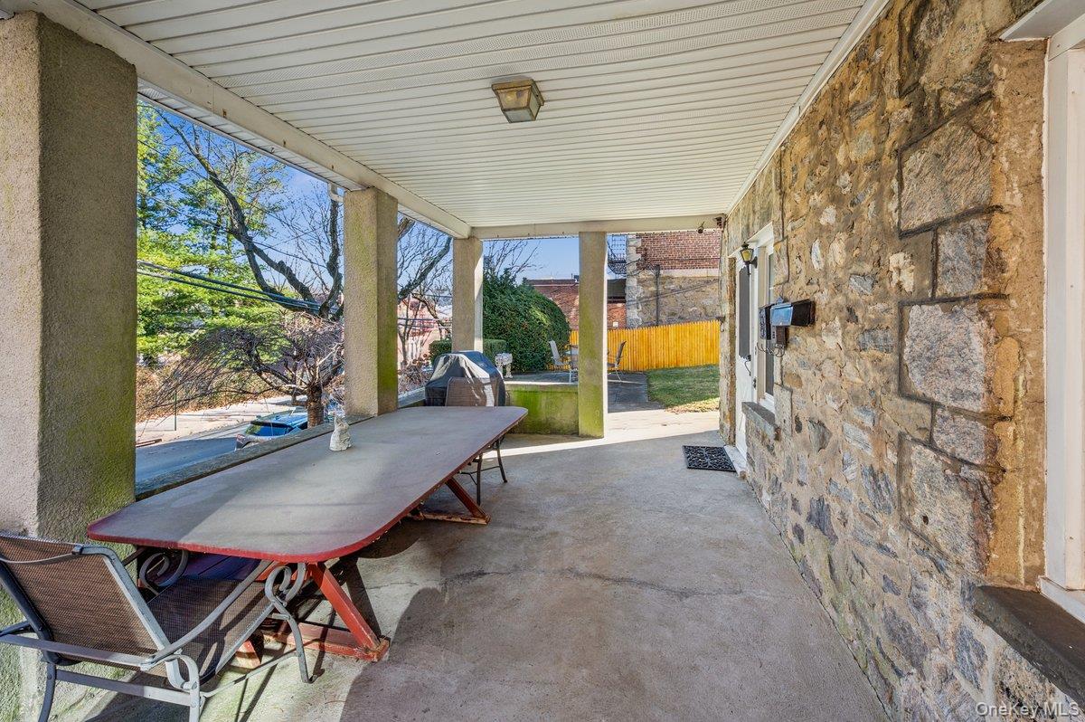 28 Maynard Street, Tuckahoe, NY 10707