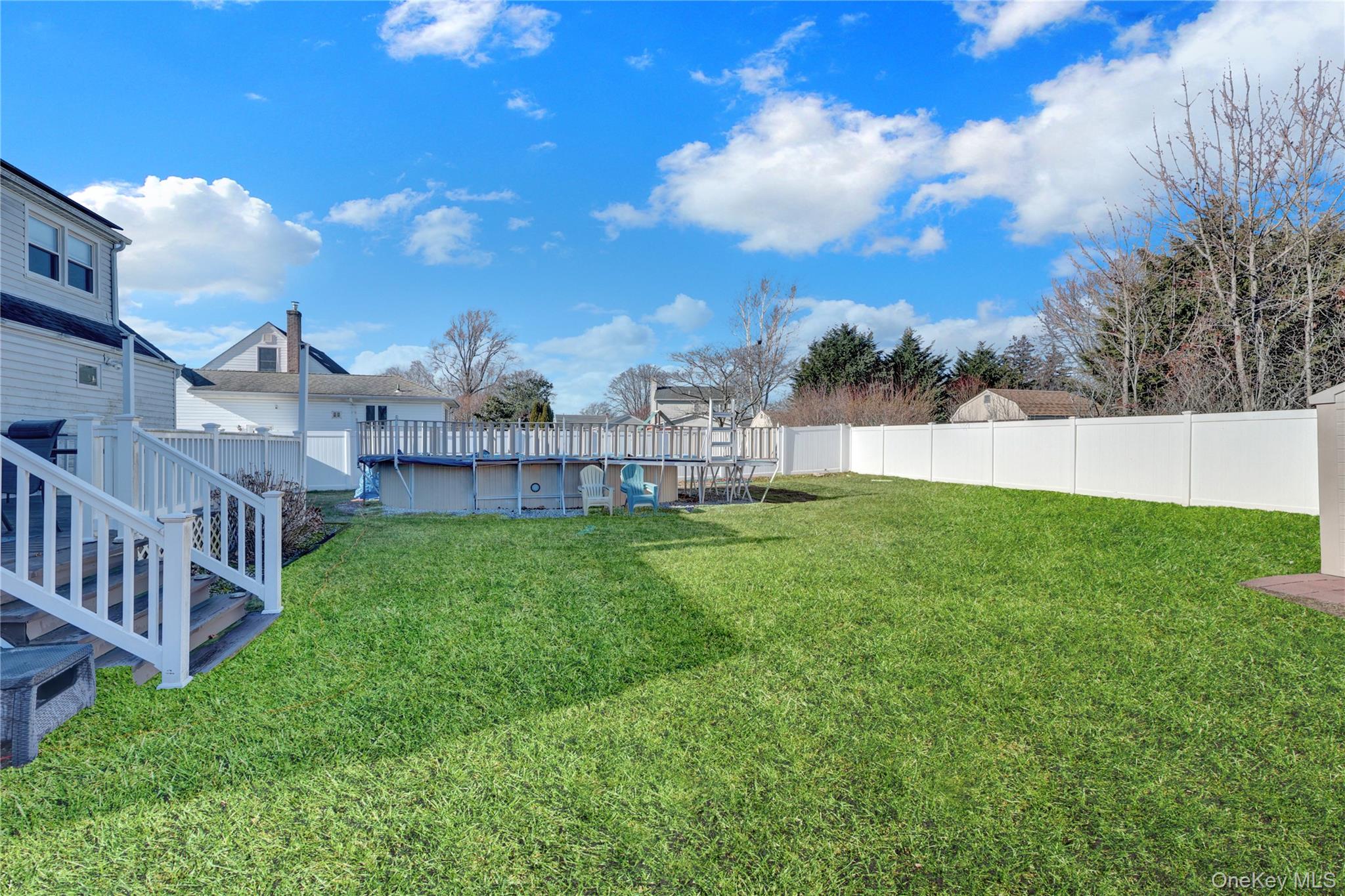 233 Sears Road, West Islip, NY 11795