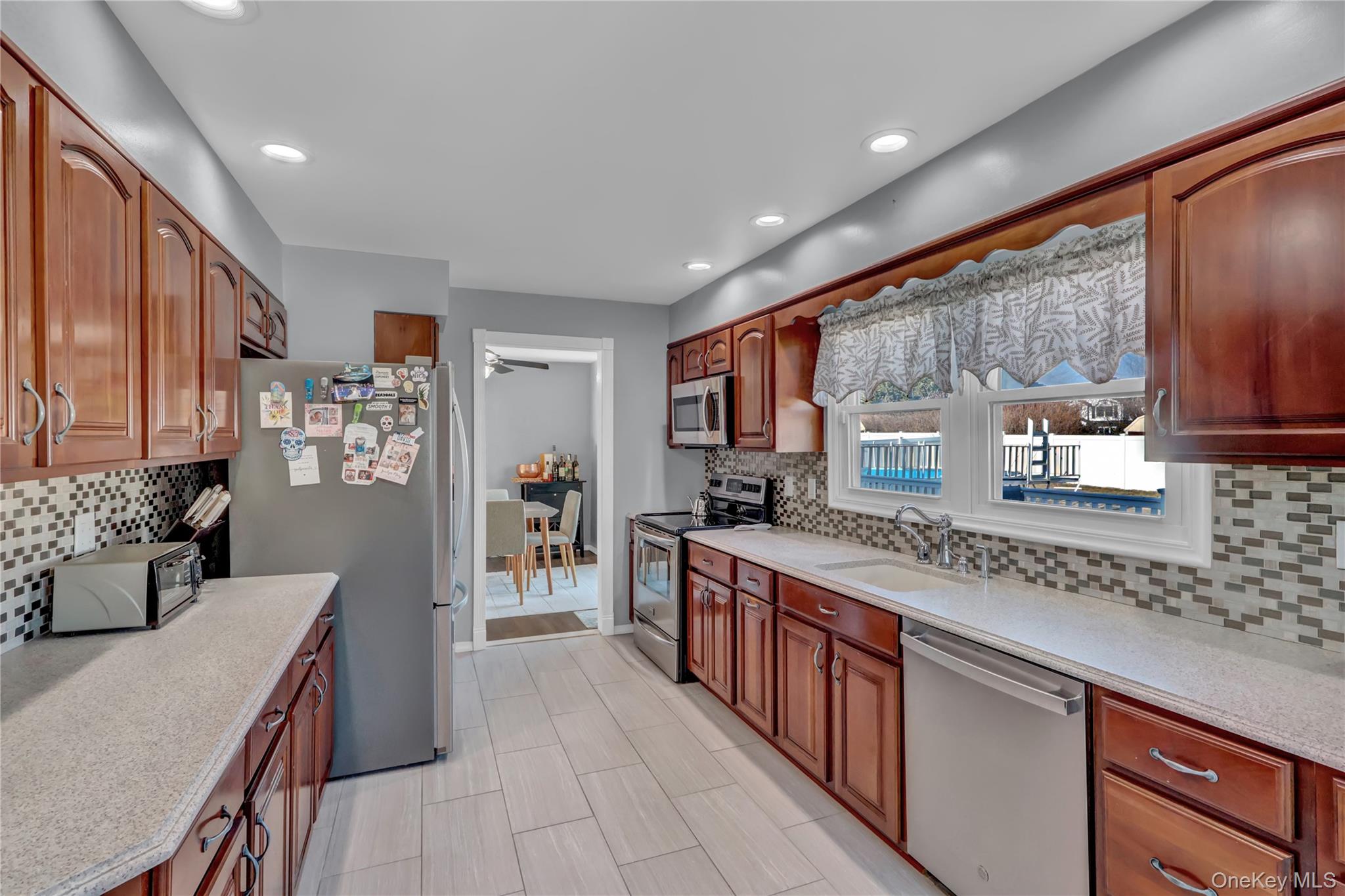 233 Sears Road, West Islip, NY 11795