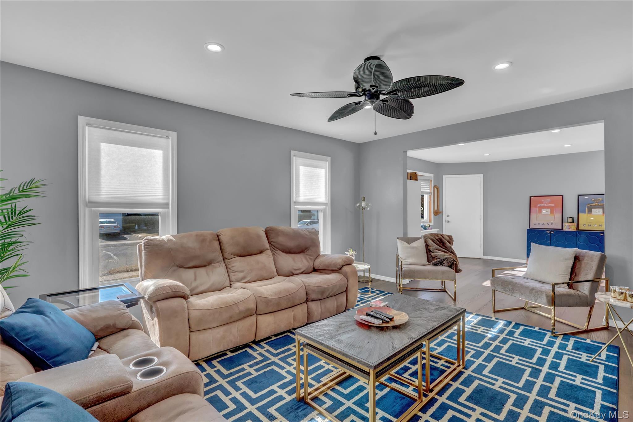 233 Sears Road, West Islip, NY 11795