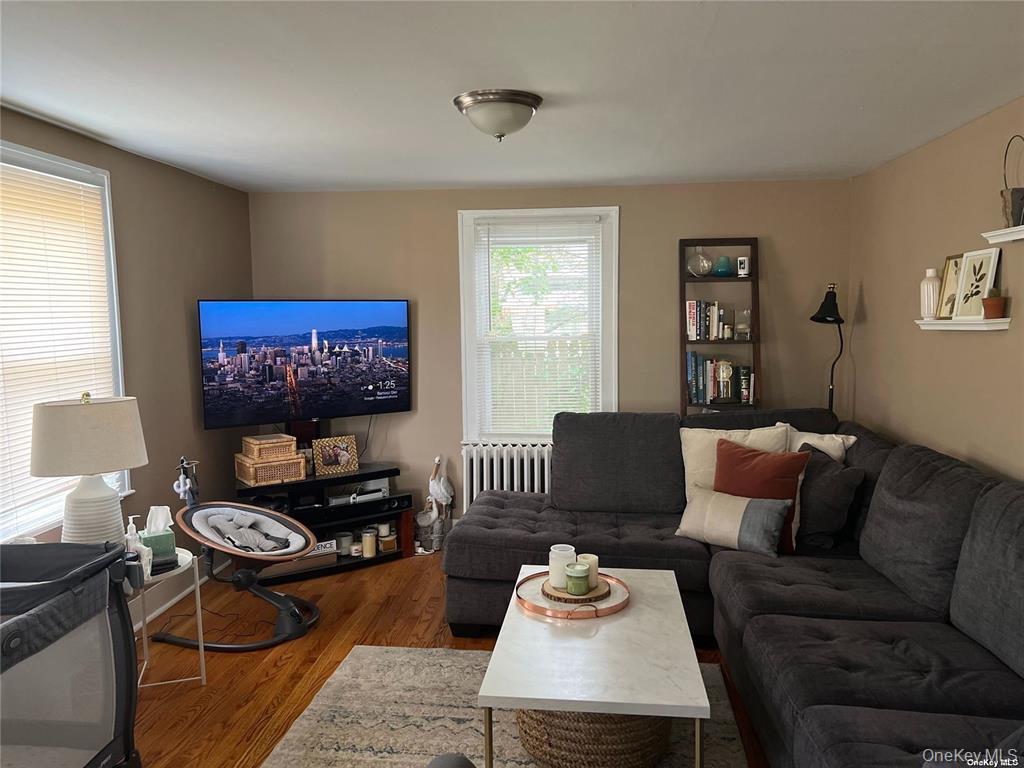 58 Floyd Place, East Norwich, NY 11732