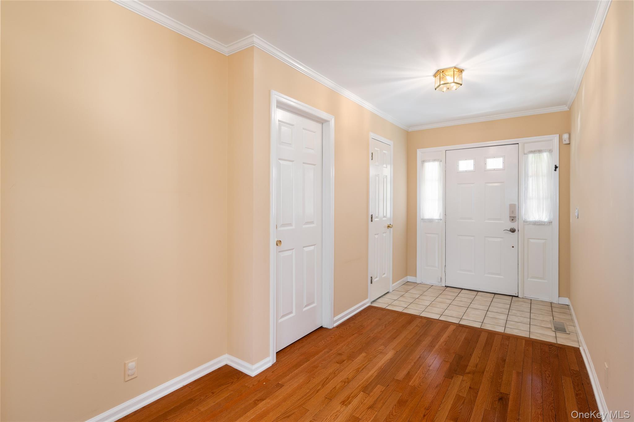 502 Kensington Way, Mount Kisco, NY 10549