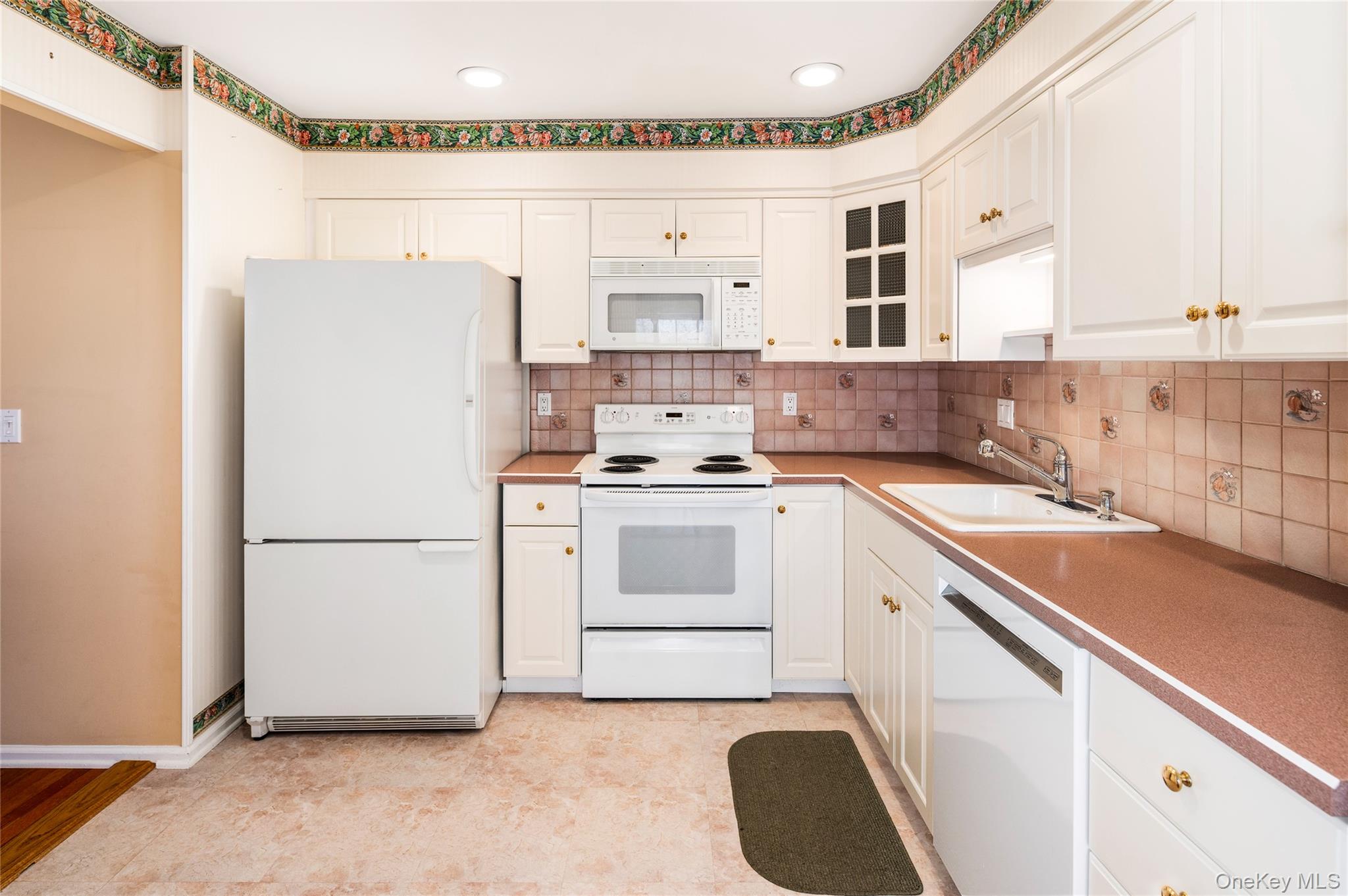 502 Kensington Way, Mount Kisco, NY 10549