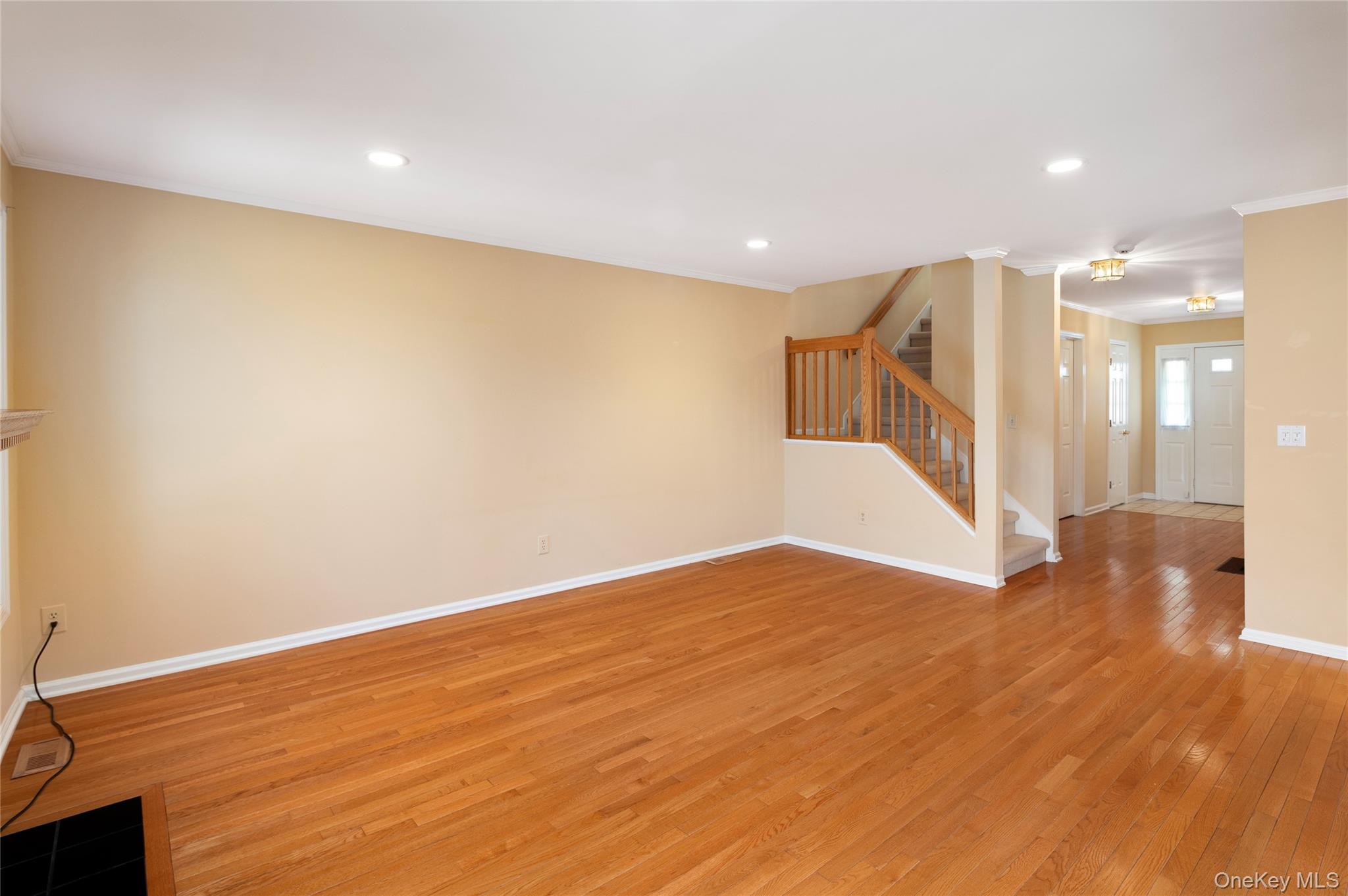 502 Kensington Way, Mount Kisco, NY 10549