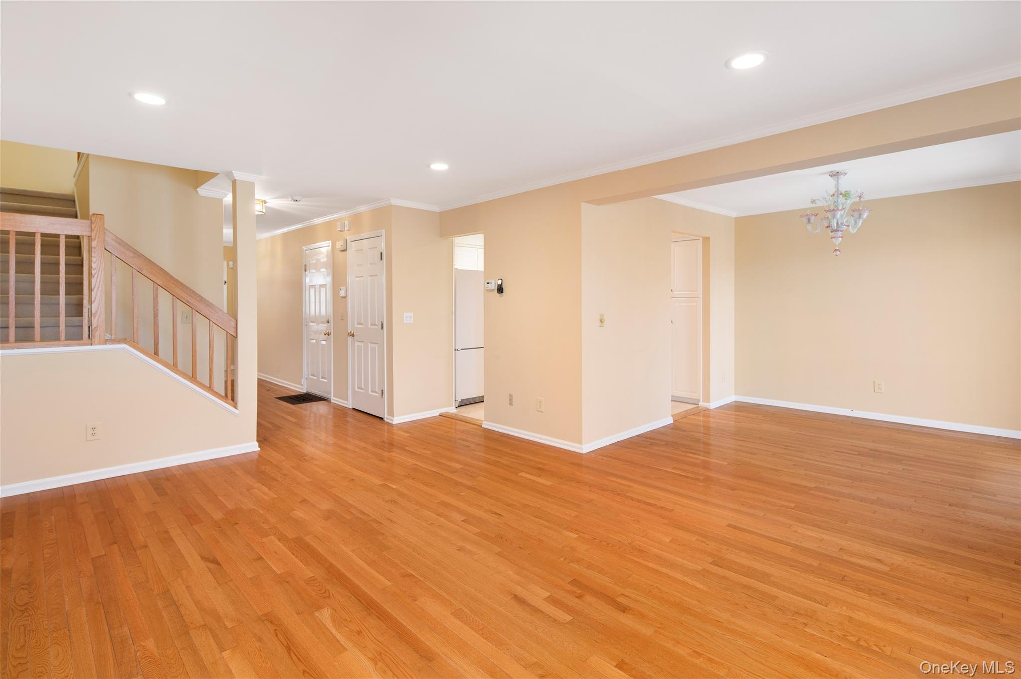 502 Kensington Way, Mount Kisco, NY 10549