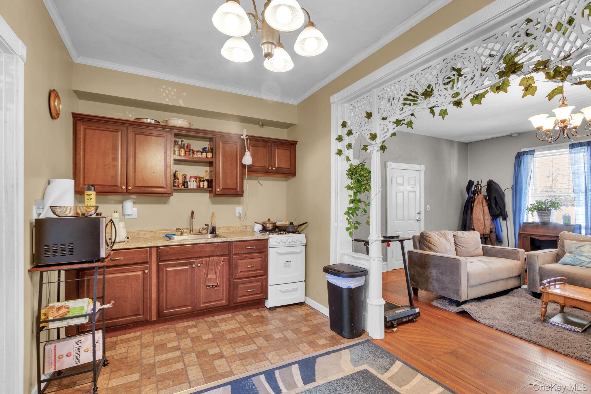 171 6th Street, Verplanck, NY 10596