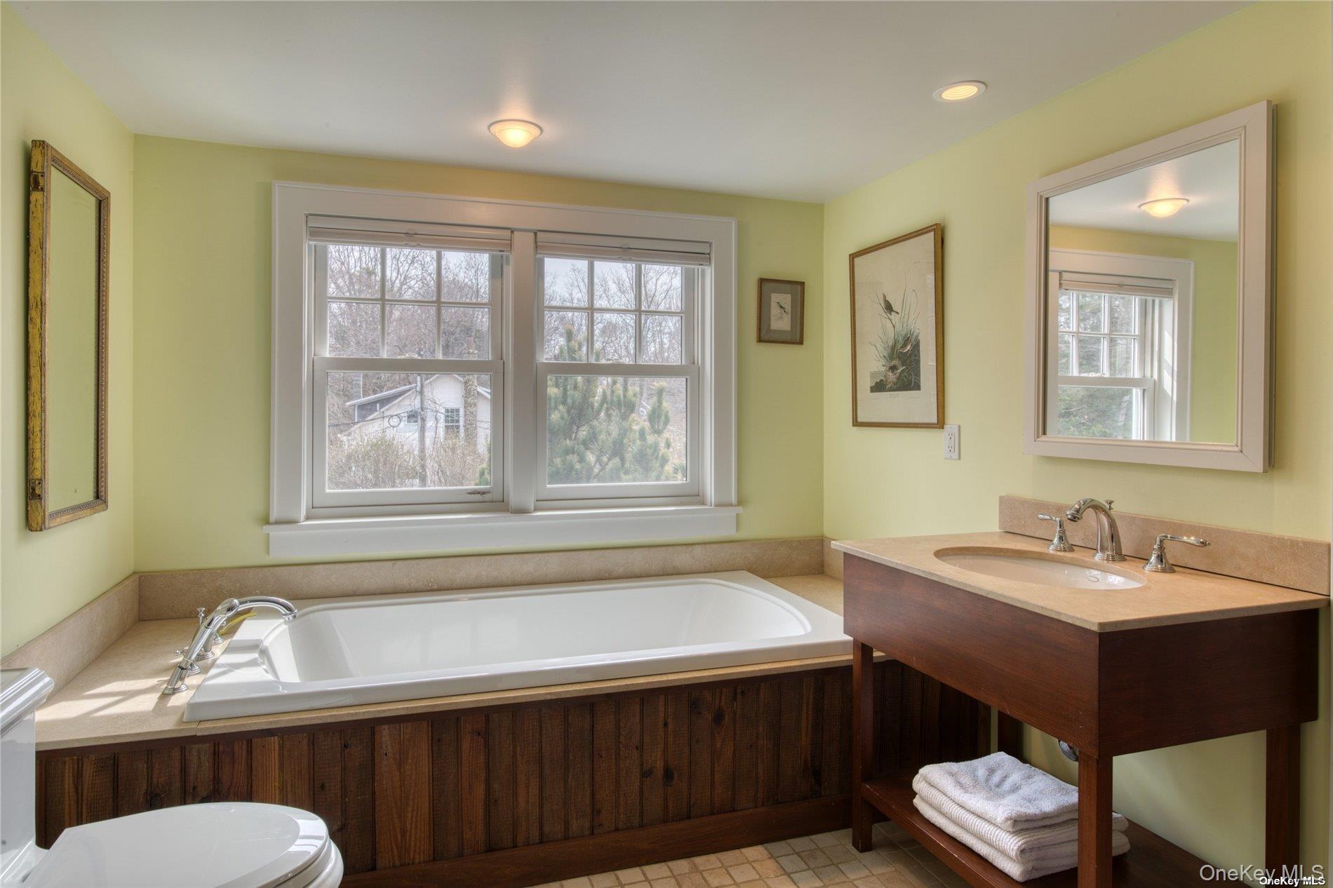 2100 Youngs Road, Orient, NY 11957