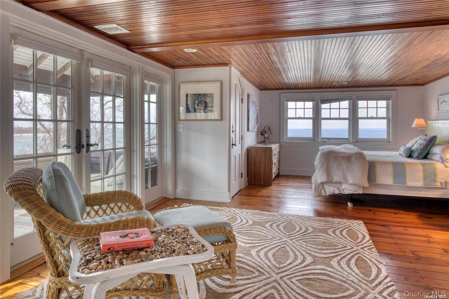 2100 Youngs Road, Orient, NY 11957