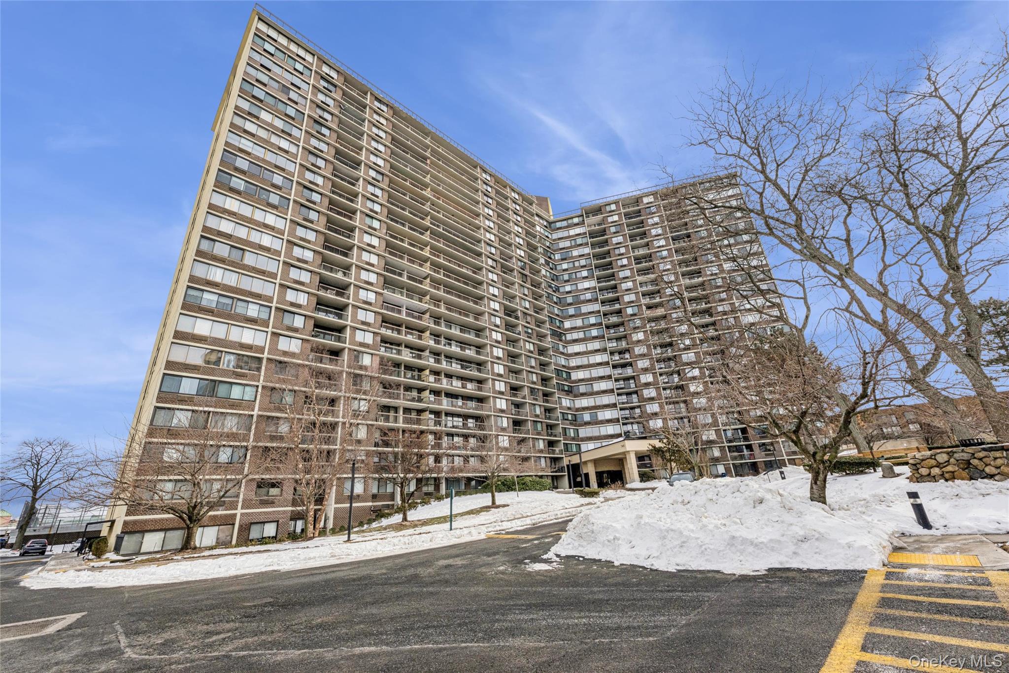 2 Bay Club Drive # PHH, Bayside, NY 11360